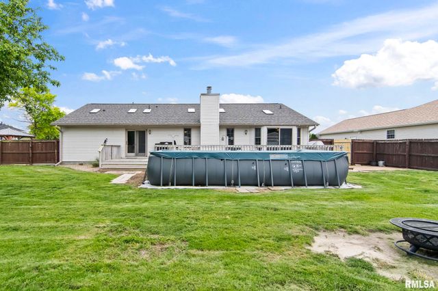 1423 REDWOOD Drive, Chatham, IL 62629