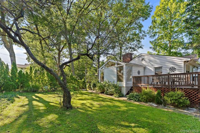 12 Longspur Road, Yonkers, NY 10701