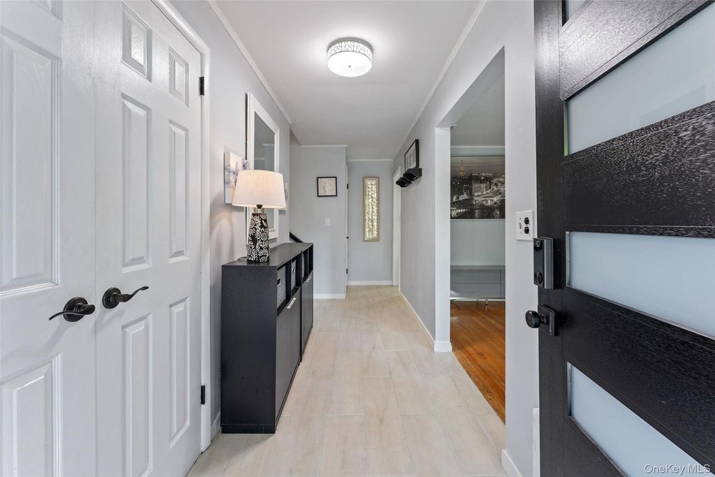 12 Longspur Road, Yonkers, NY 10701 — photo 2