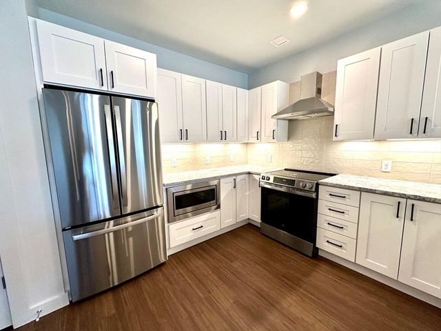 45 East Central 202, Natick, MA 01760