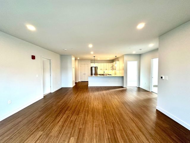 45 East Central 202, Natick, MA 01760