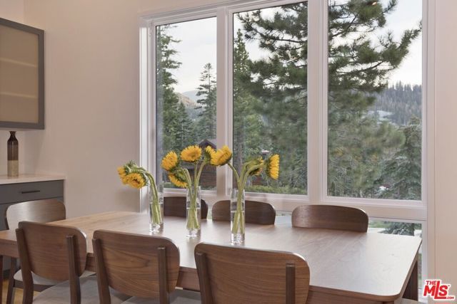 380 Pine Street, Mammoth Lakes, CA 93546