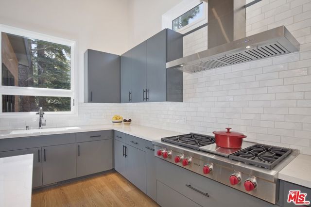 380 Pine Street, Mammoth Lakes, CA 93546