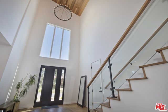 380 Pine Street, Mammoth Lakes, CA 93546