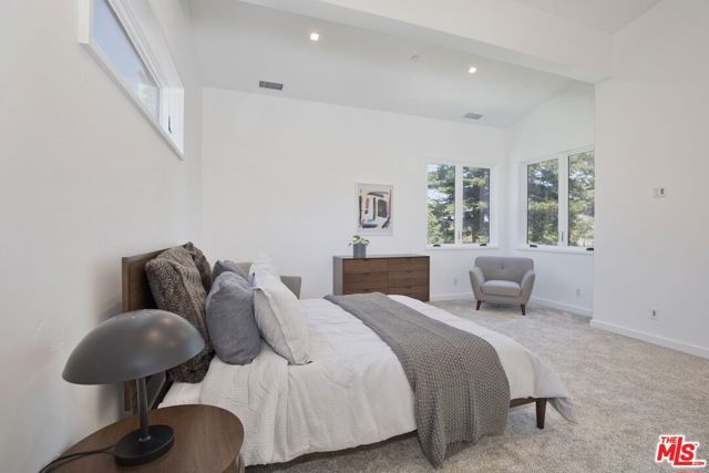 380 Pine Street, Mammoth Lakes, CA 93546