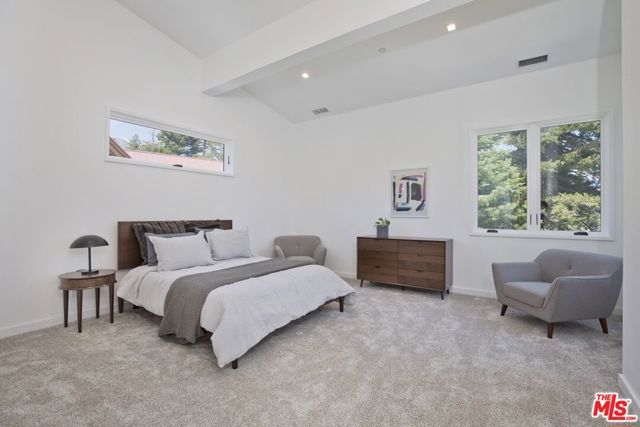 380 Pine Street, Mammoth Lakes, CA 93546