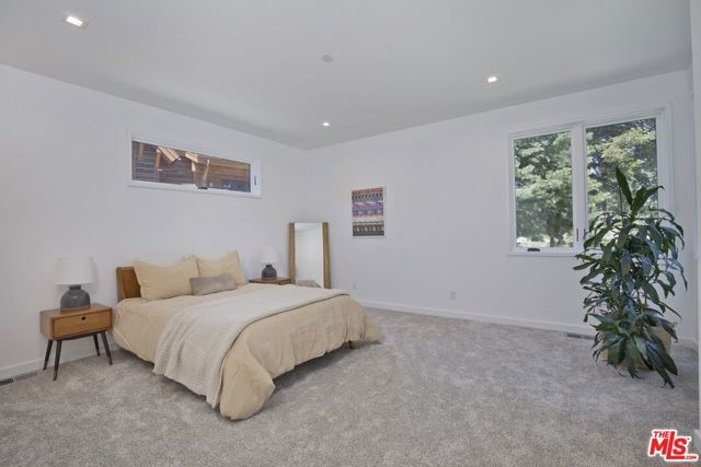 380 Pine Street, Mammoth Lakes, CA 93546