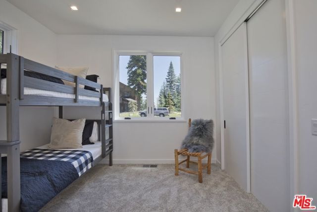 380 Pine Street, Mammoth Lakes, CA 93546