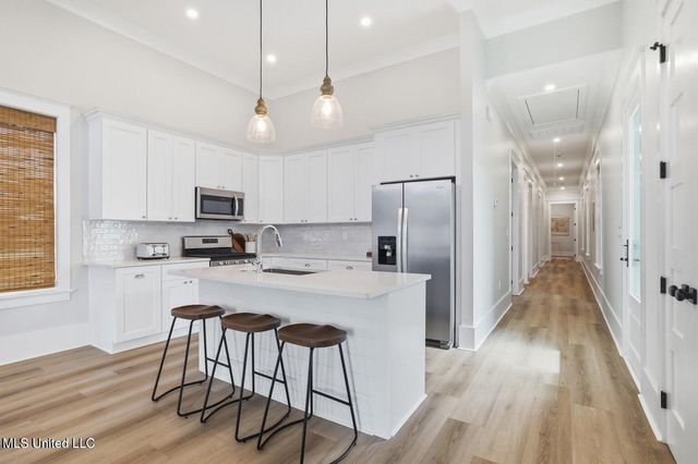 254 Caillavet Street, Biloxi, MS 39530