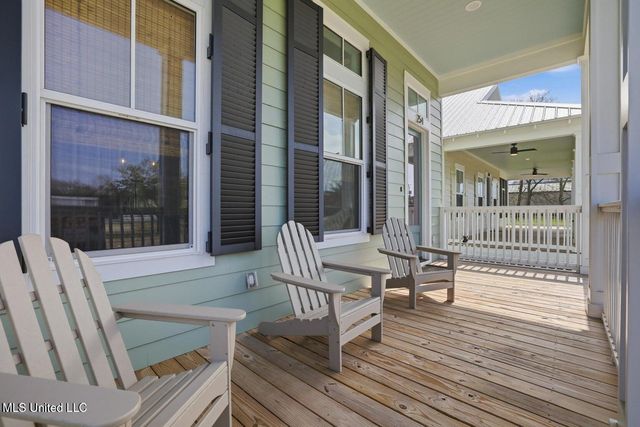 254 Caillavet Street, Biloxi, MS 39530