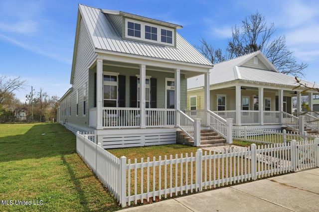 254 Caillavet Street, Biloxi, MS 39530