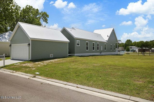 254 Caillavet Street, Biloxi, MS 39530