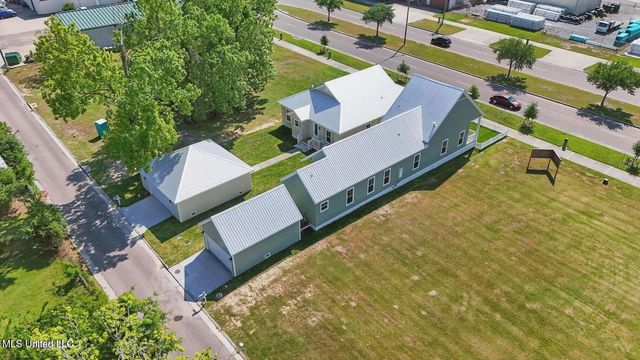 254 Caillavet Street, Biloxi, MS 39530