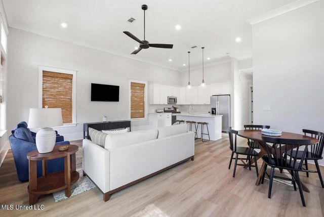 254 Caillavet Street, Biloxi, MS 39530