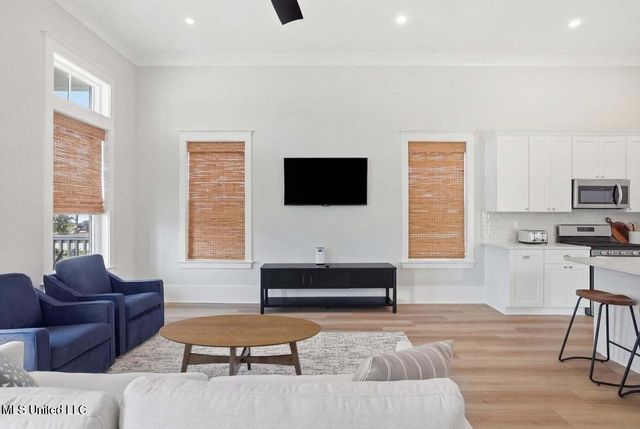 254 Caillavet Street, Biloxi, MS 39530