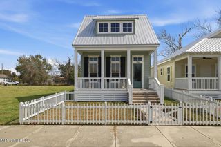 254 Caillavet Street, Biloxi, MS 39530