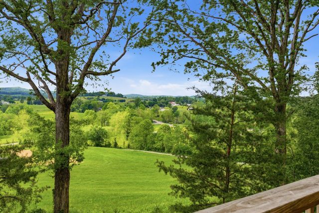 154 Flat Lick Road, London, KY 40744