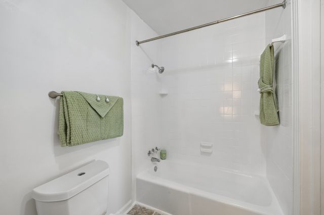 500 Paragon Mills Rd Apt M11, Nashville, TN 37211