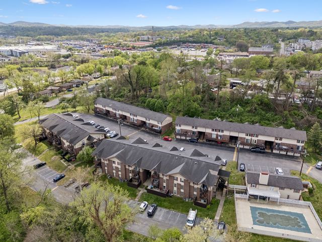 500 Paragon Mills Rd Apt M11, Nashville, TN 37211