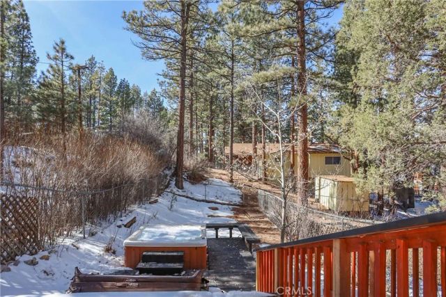 325 Hilltop Lane, Big Bear City, CA 92314