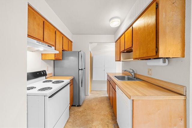 3146 Wolverine Drive, Ann Arbor, MI 48108