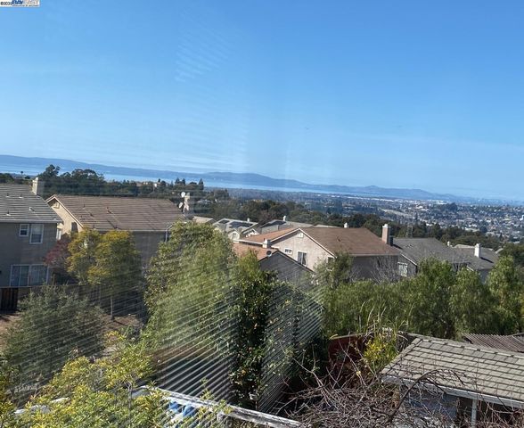 25657 Crestfield Dr, Castro Valley, CA 94552