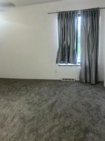 8616 Servite DRIVE, Milwaukee, WI 53223