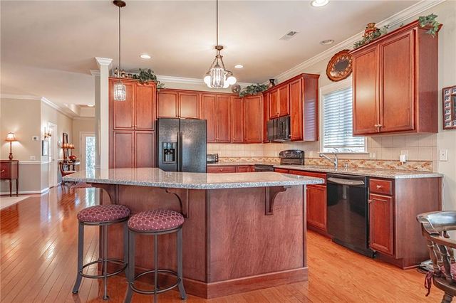 6525 Betsy Ross Circle, Bethlehem City, PA 18017