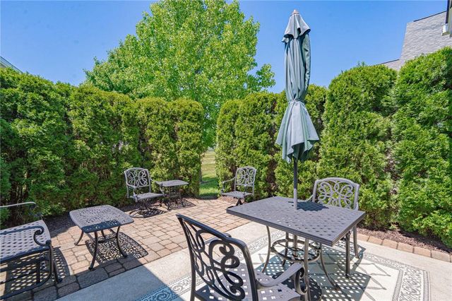 6525 Betsy Ross Circle, Bethlehem City, PA 18017