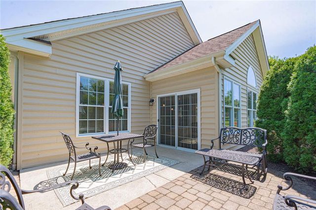 6525 Betsy Ross Circle, Bethlehem City, PA 18017