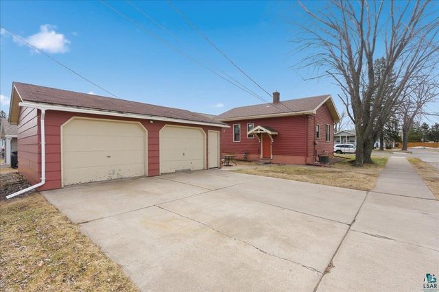 11 B Hayes Ct, Superior, WI 54880