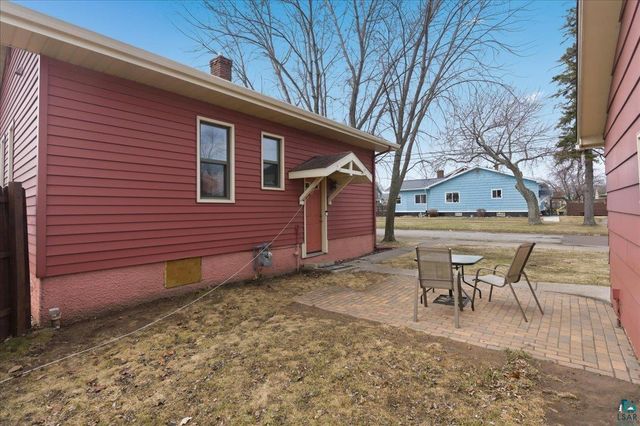 11 B Hayes Ct, Superior, WI 54880