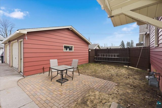 11 B Hayes Ct, Superior, WI 54880