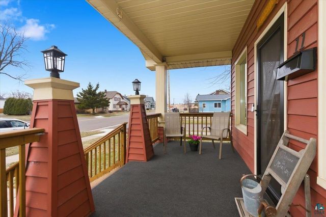 11 B Hayes Ct, Superior, WI 54880