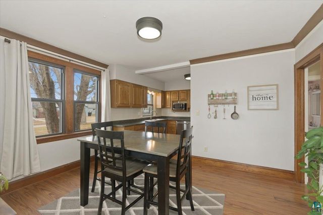 11 B Hayes Ct, Superior, WI 54880