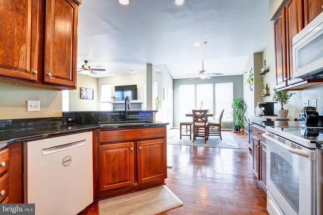 12 CREEKSIDE DR, Pottstown, PA 19464