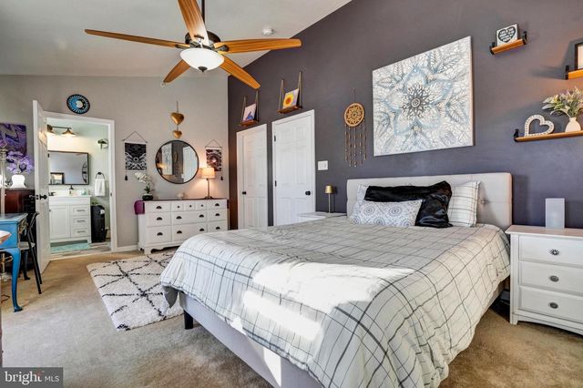 12 CREEKSIDE DR, Pottstown, PA 19464