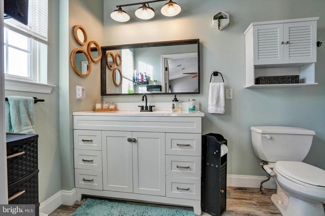 12 CREEKSIDE DR, Pottstown, PA 19464