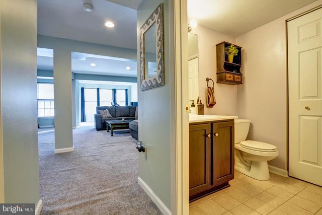 12 CREEKSIDE DR, Pottstown, PA 19464