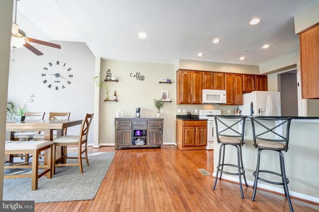 12 CREEKSIDE DR, Pottstown, PA 19464