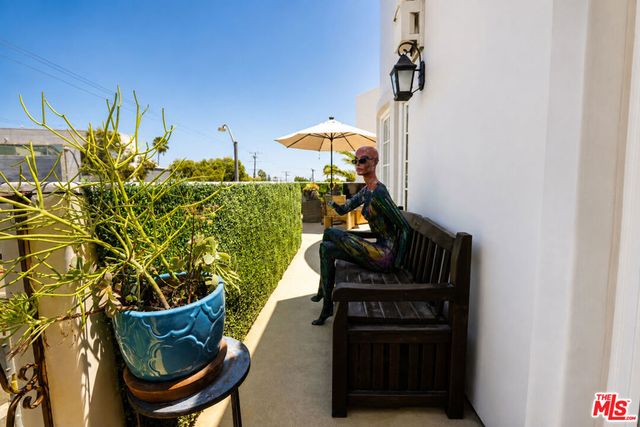 851 N San Vicente Boulevard 309, West Hollywood, CA 90069
