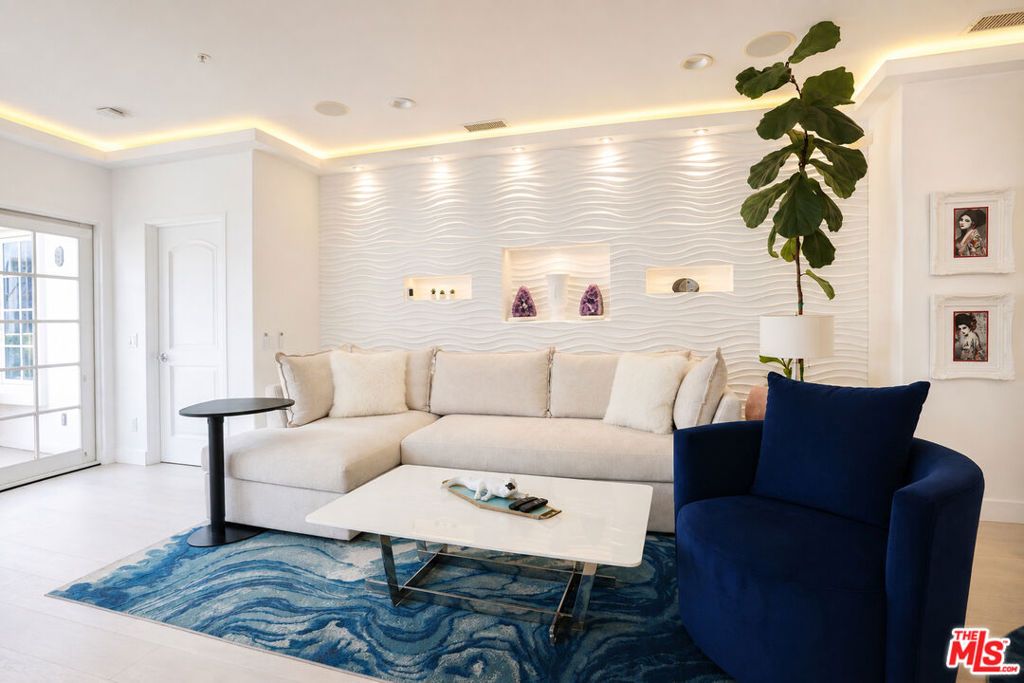 851 N San Vicente Boulevard 309, West Hollywood, CA 90069