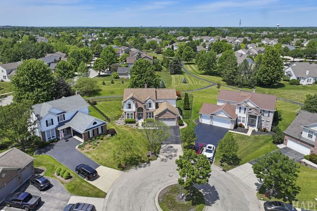 10 Hithergreen Court, Algonquin, IL 60102