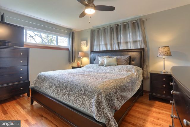 4610 SOUTH RD, Harrisburg, PA 17109