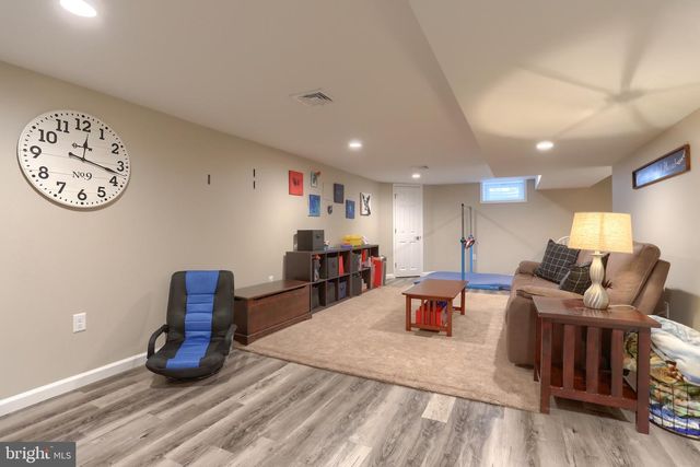 4610 SOUTH RD, Harrisburg, PA 17109