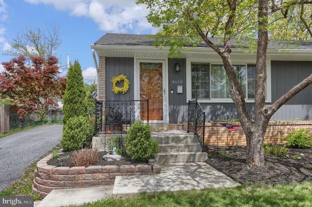4610 SOUTH RD, Harrisburg, PA 17109