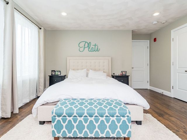 132 Dolphin Ave 4, Revere, MA 02151