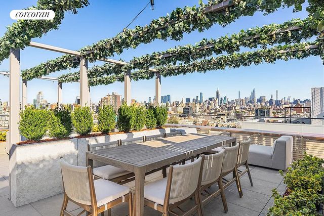 208 Delancey St Apt 10D, New York City, NY 10002