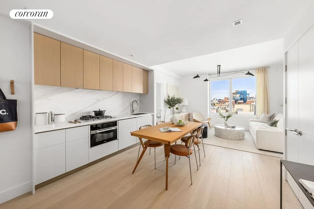 208 Delancey St Apt 10D, New York City, NY 10002