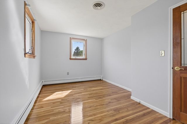 2 Herrick Road, Peabody, MA 01960